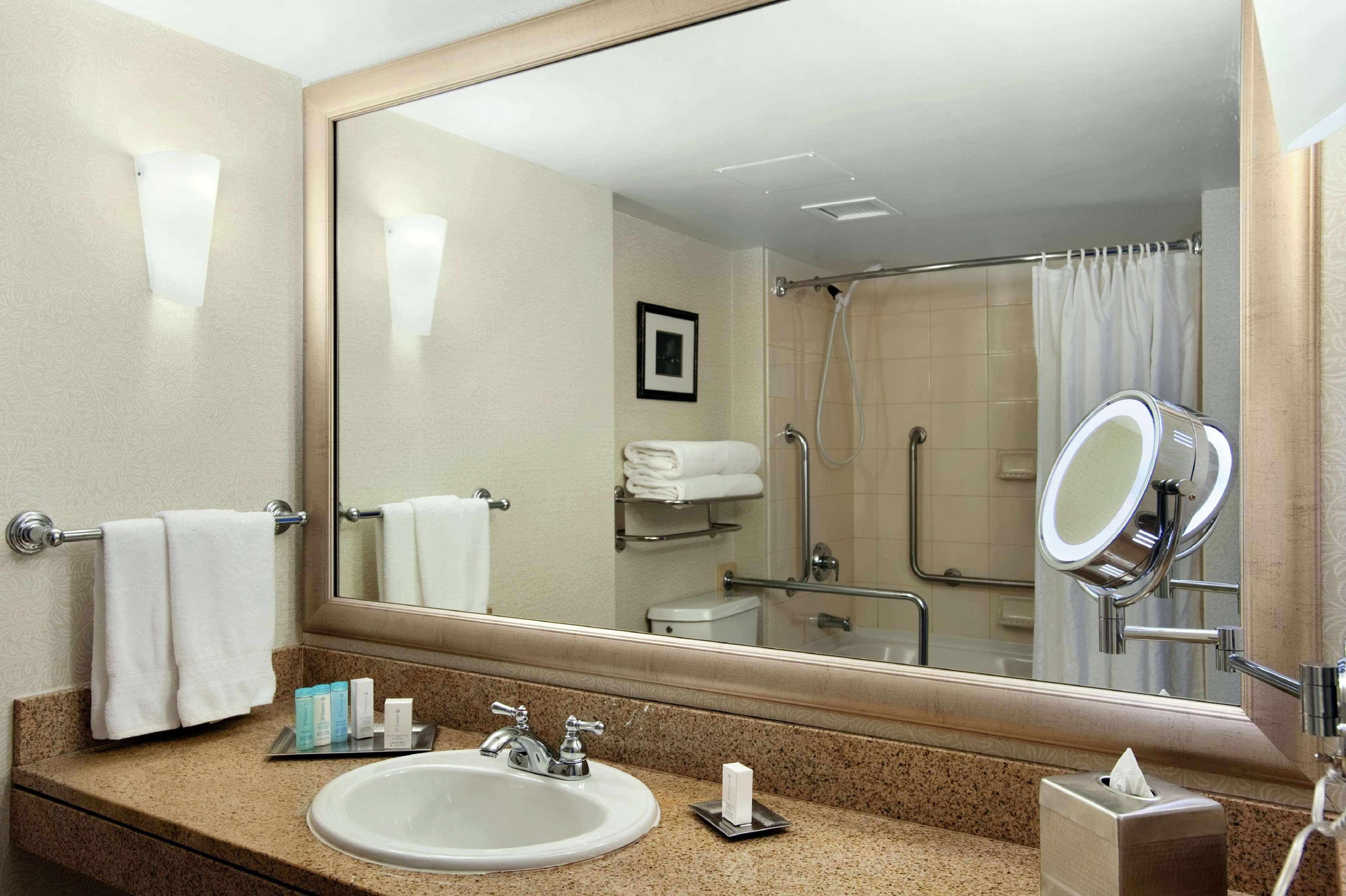 Hilton Vancouver Metrotown Burnaby Buitenkant foto